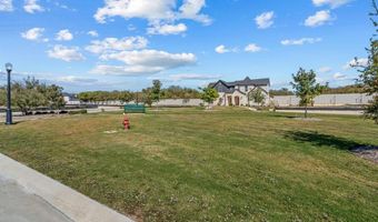 173 Hulen Cir, Aledo, TX 76008