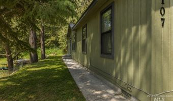 107 S Van Wyck Ave, Cascade, ID 83611