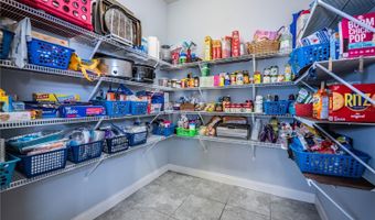 261 WALKERS POINT Dr, Auburndale, FL 33823