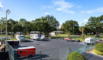 415 LAKEPOINTE Dr 207, Altamonte Springs, FL 32701