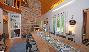 6001 S Hlavka Hls, Maple City, MI 49664