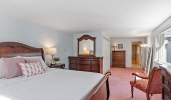 31 Mohawk Dr, Acton, MA 01720