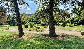 1217 S Old Wilke Rd 11-406, Arlington Heights, IL 60005