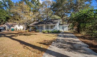 22 Robin Way, Beaufort, SC 29907