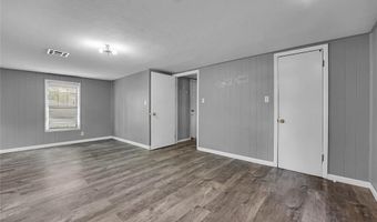 1217 E Cherry St, Altus, OK 73521