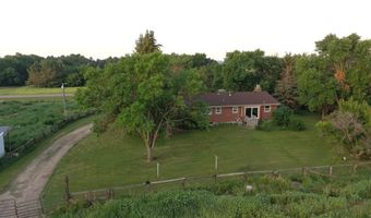 38452 129th St, Aberdeen, SD 57401