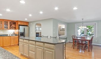 31 Mohawk Dr, Acton, MA 01720