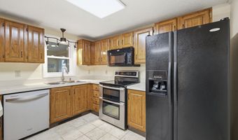 141 Hop River Rd, Coventry, CT 06238