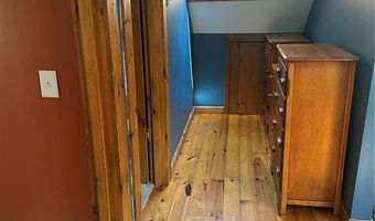 4 Boswell Trl, Foster, RI 02825