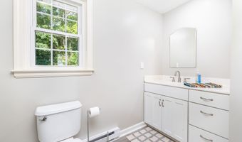 26 Skyview Ter, Bristol, CT 06010