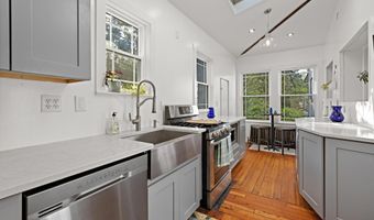 140 Leonardville Rd, Belford, NJ 07718