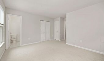 2213 S POLLARD St, Arlington, VA 22204
