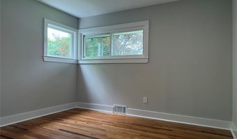 41 Woods Ave, Bergenfield, NJ 07621