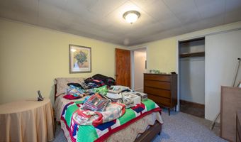 2907 Sivertsen Rd, Autryville, NC 28318