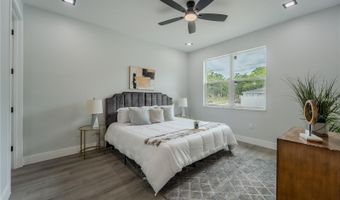 53 W 10TH St, Apopka, FL 32703