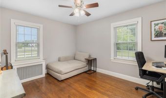 138 Homecrest Ave, North Smithfield, RI 02896