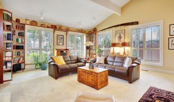 4040 Wispen Cir, Anchorage, AK 99517