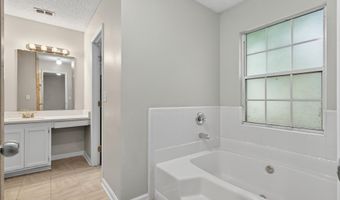 7770 INVERMERE Blvd N, Jacksonville, FL 32244