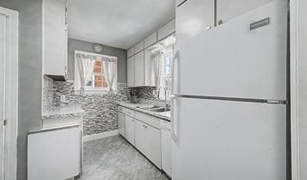 6821 Kolb Ave, Allen Park, MI 48101