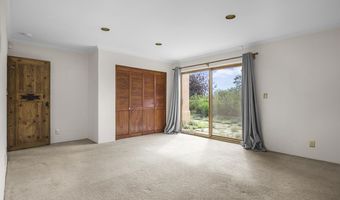 11 Mesa Sea Rd, Arroyo Hondo, NM 87513