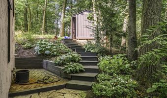 106 E Idler Ave, Beverly Shores, IN 46301