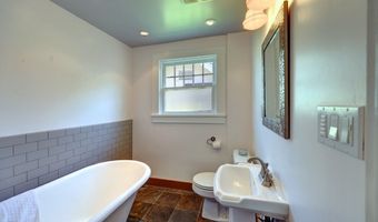 1244 GRAND Ave, Astoria, OR 97103