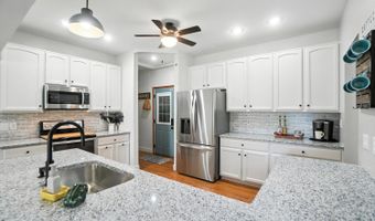 8608 Sunmont Dr, Anderson Twp., OH 45255