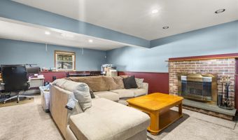 1 Rev Taylor Dr, Ansonia, CT 06401