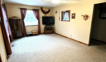 115 1st St SE, Akeley, MN 56433
