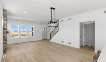 610 Clemens Dr, Arlington, WI 53911