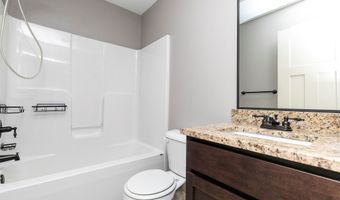 2107 NE 17th St, Ankeny, IA 50021