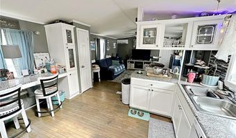 15 East Dr, East Providence, RI 02916