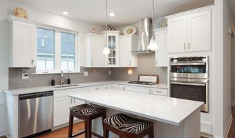 152 Edenton Dr, Barnegat, NJ 08005