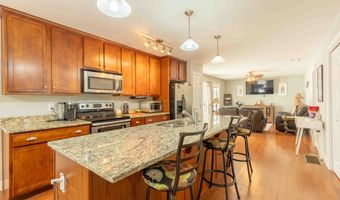 28 Palmetto Ln, Laconia, NH 03246