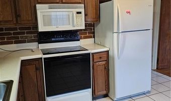 27 Clifton Ave, Coventry, RI 02816