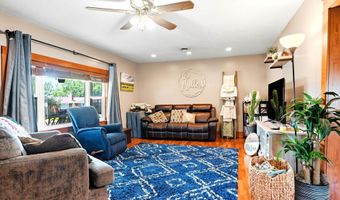 331 W 8th St, Alma, KS 66401