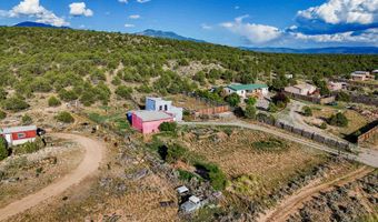 803 Highway 522, Arroyo Hondo, NM 87529