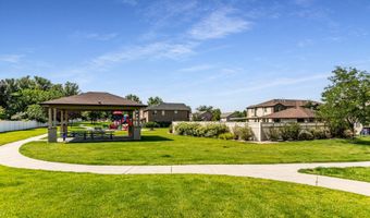 280 W 710 N, Centerville, UT 84014