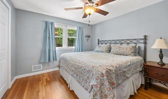 139 Contour Dr, Cheshire, CT 06410