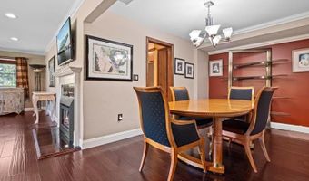 76 S Airmont Rd, Airmont, NY 10901