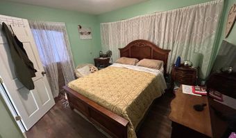 11812 Midland Trail Rd, Ashland, KY 41102