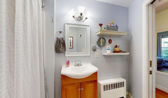 232 Lake St, Auburn, ME 04210