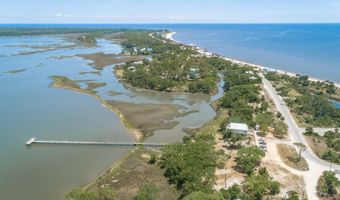 127 Harbor Cir, Alligator Point, FL 32346