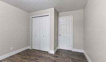 8536 Friendship Ln, Indianapolis, IN 46217