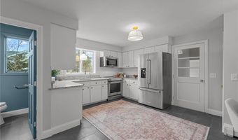 1705 Wampanoag Trl, Barrington, RI 02806