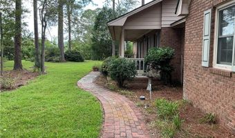 455 Forest Ave SE, Baxley, GA 31513