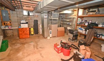 5642 Yorktown Ln, Austintown, OH 44515