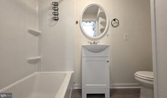10 DORMAN St B, Harrington, DE 19952