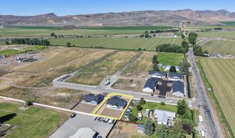 205 W 1st. St W, Carey, ID 83320