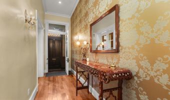 1007 N CALVERT St, Baltimore, MD 21202